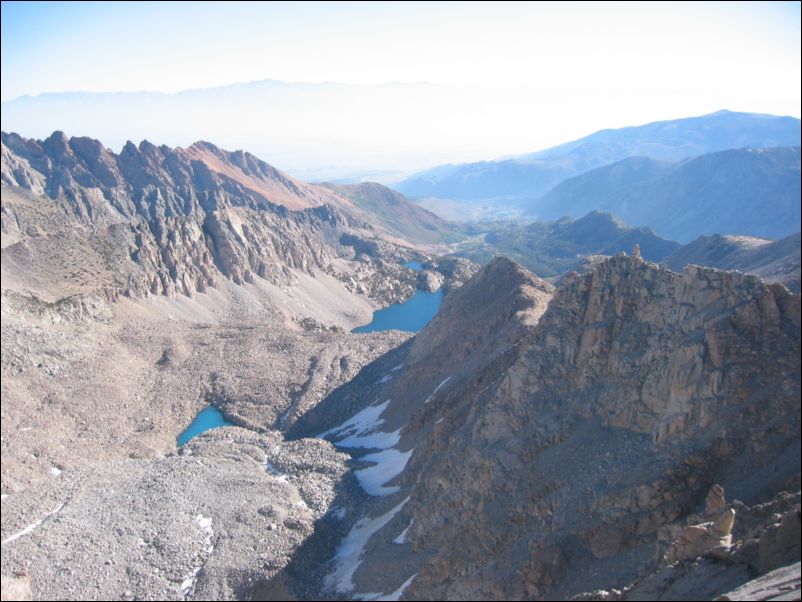 2005-09-04 Lamarck (04) View from summit to Lamarck Lakes